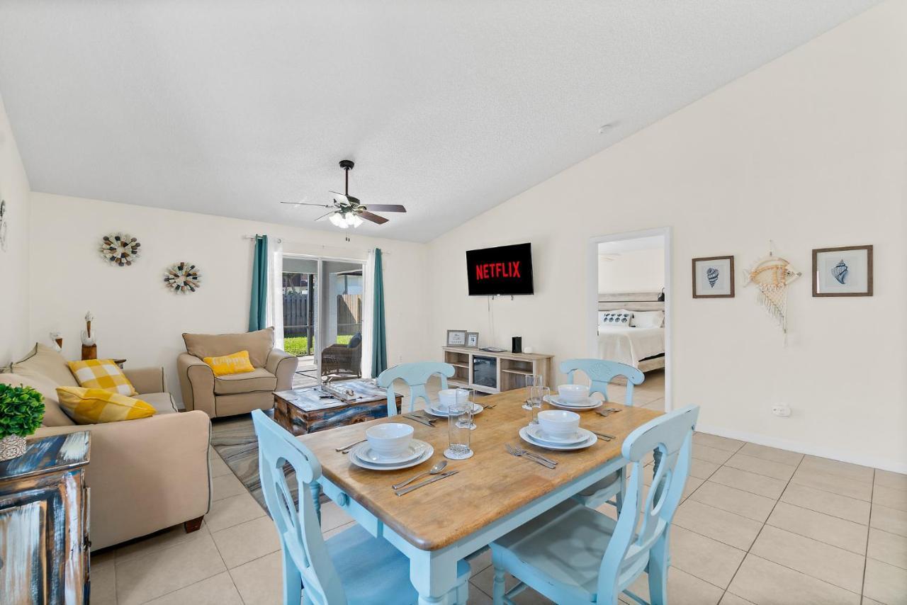Oceanview Haven - 2Br Beach Townhome With Patio, Shared Heated Pool Steps From Paradise Beach Park! Melbourne Exterior foto
