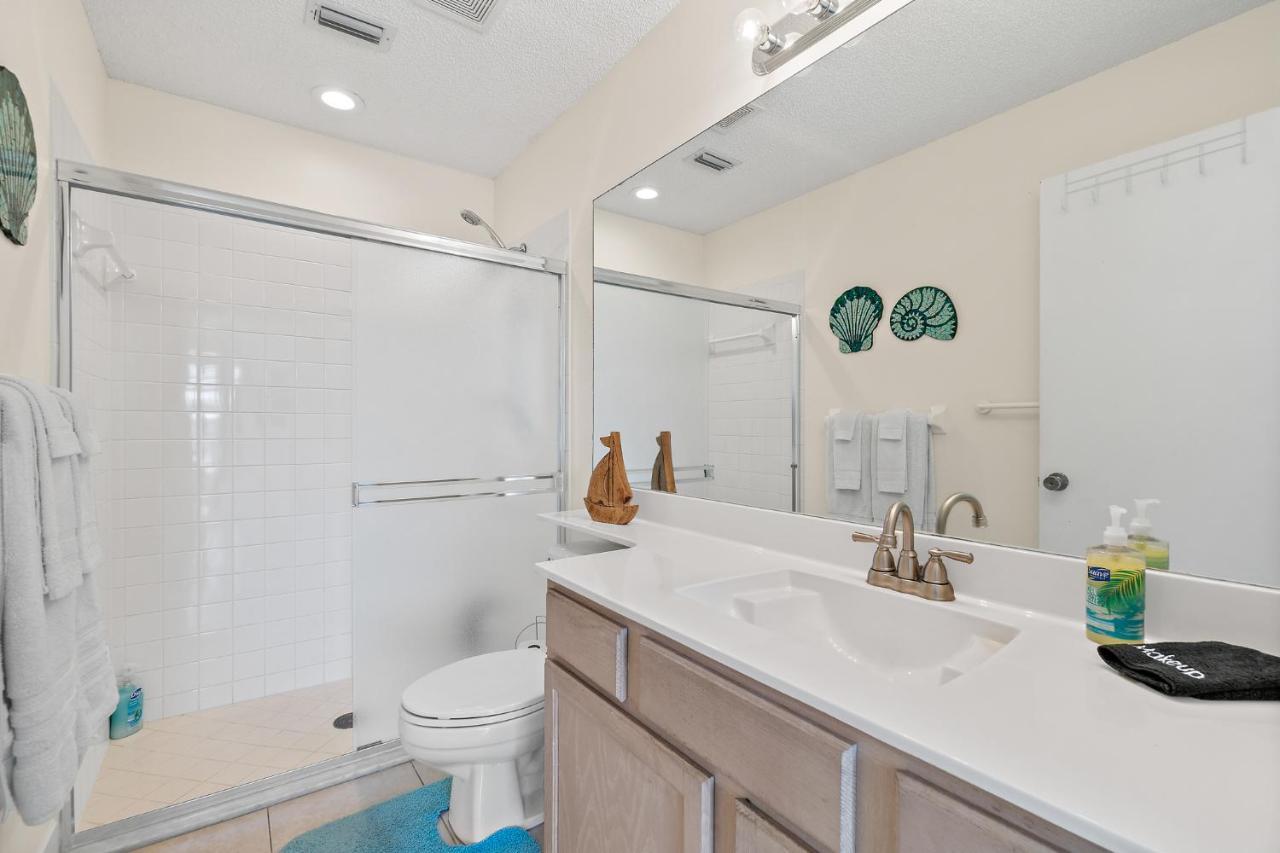 Oceanview Haven - 2Br Beach Townhome With Patio, Shared Heated Pool Steps From Paradise Beach Park! Melbourne Exterior foto